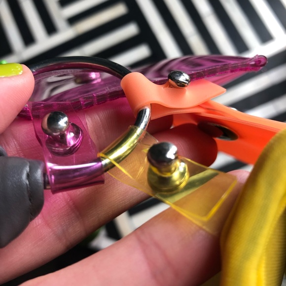 🛑SOLD🛑Neon Mini Purse Cluster 💕🍊🥝🍌 - Picture 11 of 11